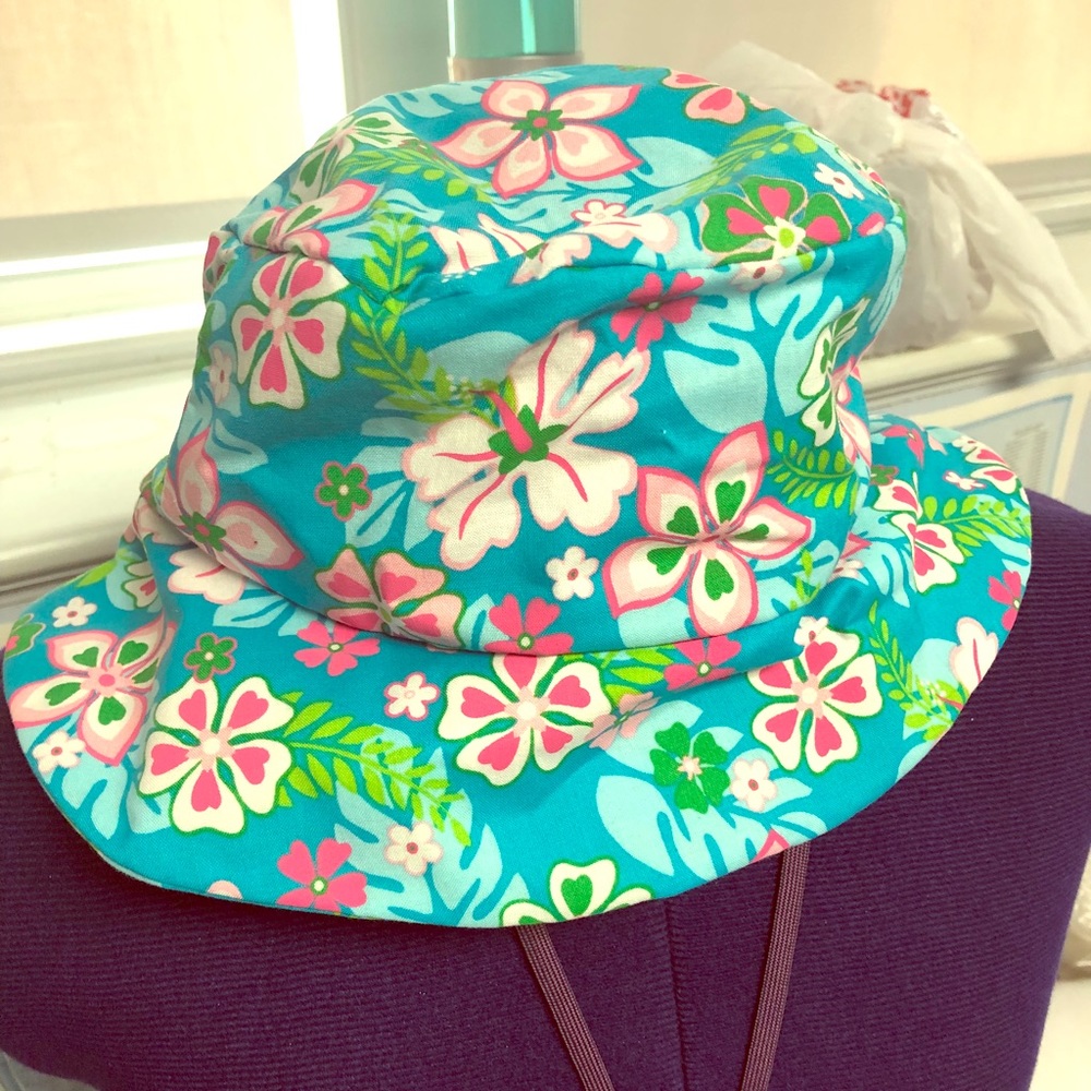 Bucket Hat